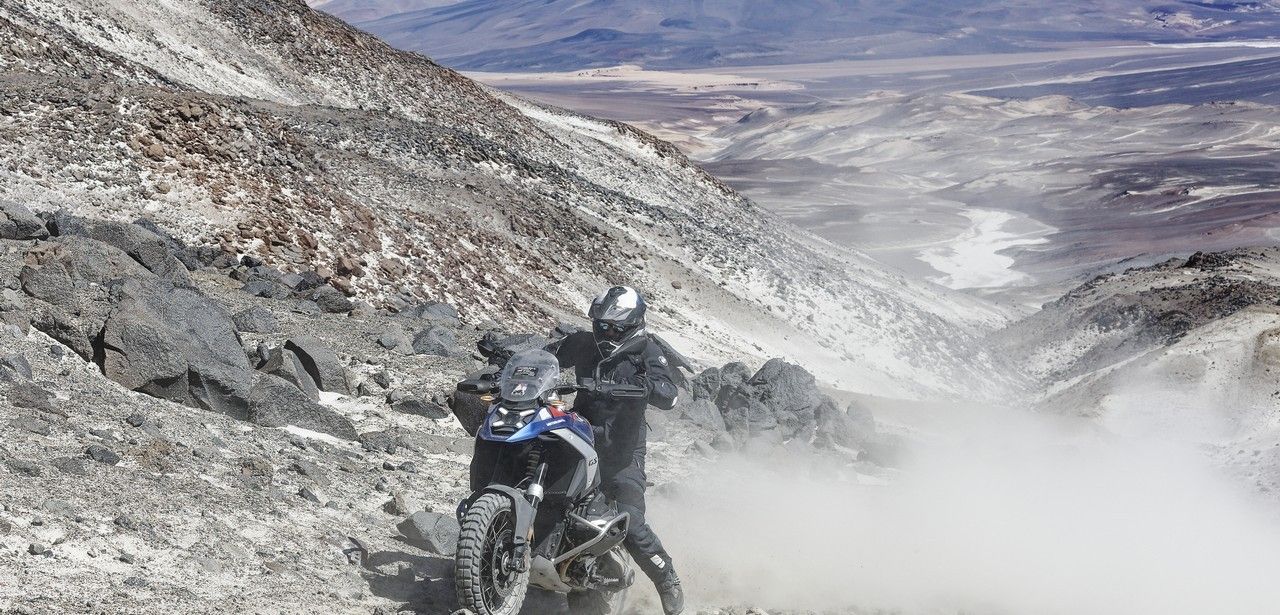 BMW R 1300 GS überwindet extreme Offroad-Herausforderung auf 6.000 (Foto: BMW Group)