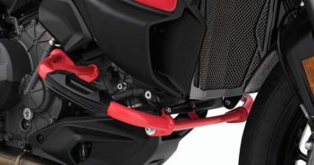 Langlebige Montage, vier Montagepunkte, minimaler Sturzschaden für Ihre Multistrada Neues Schutzkonzept für Ducati Multistrada V2 schützt Motor (Foto: Wunderlich GmbH)