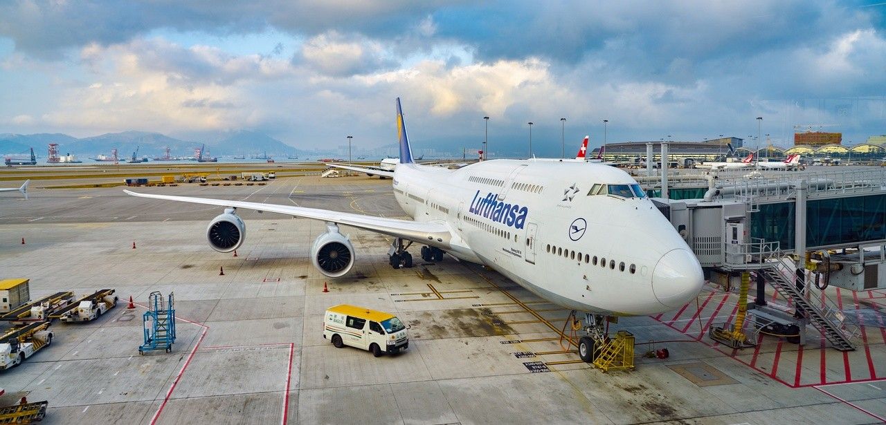 Lufthansa reagiert auf Nahostkonflikt mit Direktflügen nach Asien (Foto: AdobeStock -  Heorshe - 355774199)