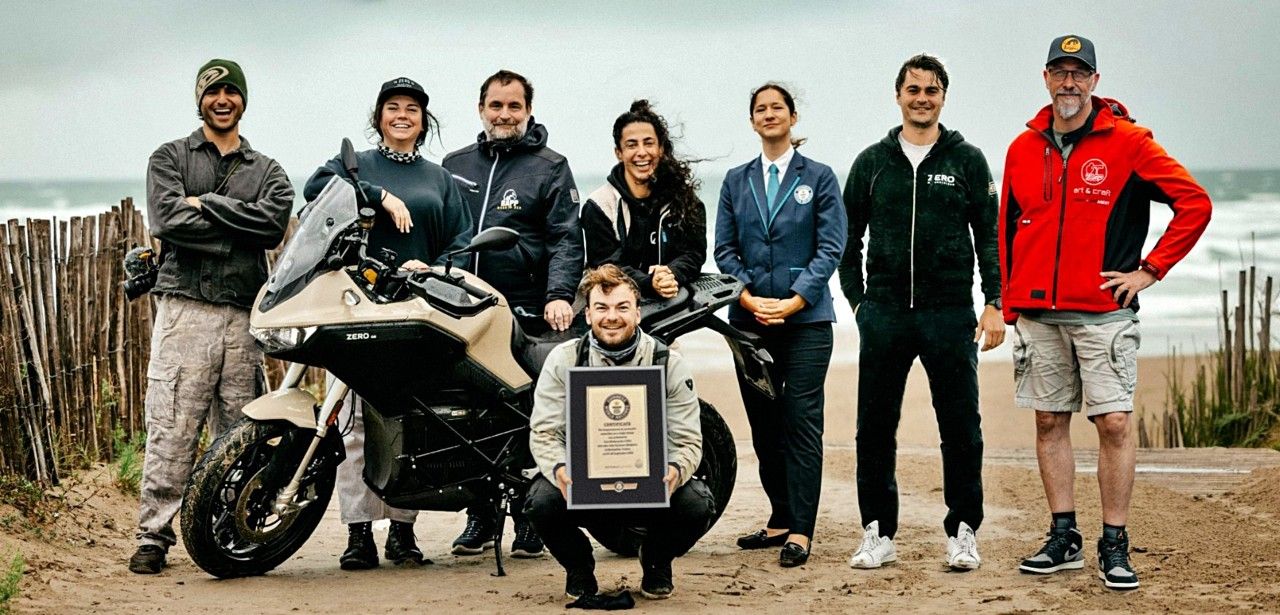 Zero DS erzielt Weltrekord 436,5 Kilometer auf öffentlichen (Foto: Zero Motorcycles)